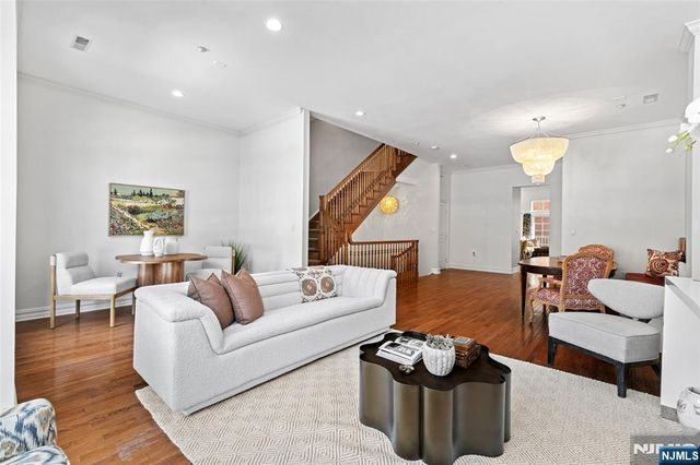 36 Regency Place TH - 36, Weehawken, NJ 07086