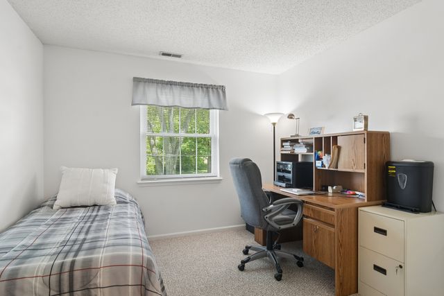 763 White Pine Road 5A2, Buffalo Grove, IL 60089
