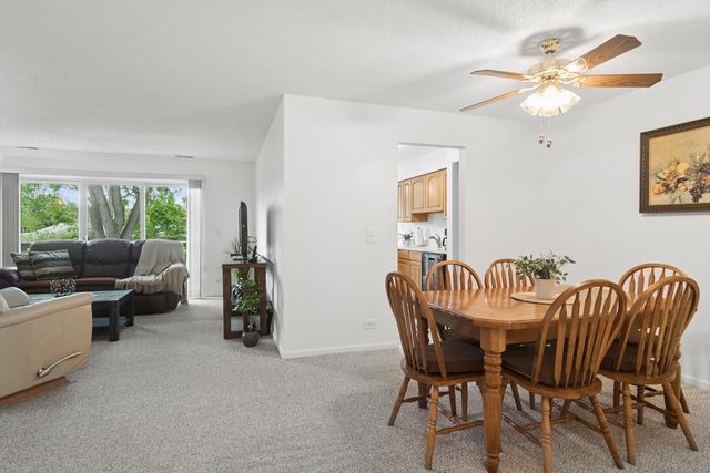 763 White Pine Road 5A2, Buffalo Grove, IL 60089