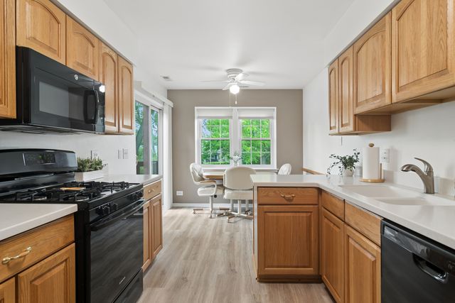 763 White Pine Road 5A2, Buffalo Grove, IL 60089