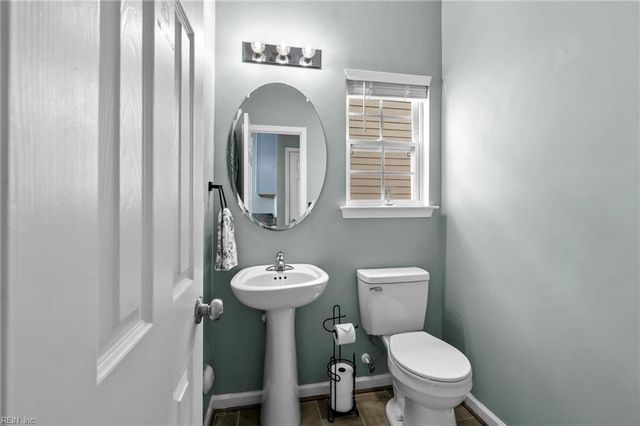 1407 London ST, Elizabeth City, NC 27909