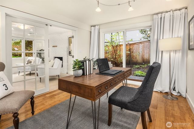 2705 107th Avenue SE, Beaux Arts, WA 98004