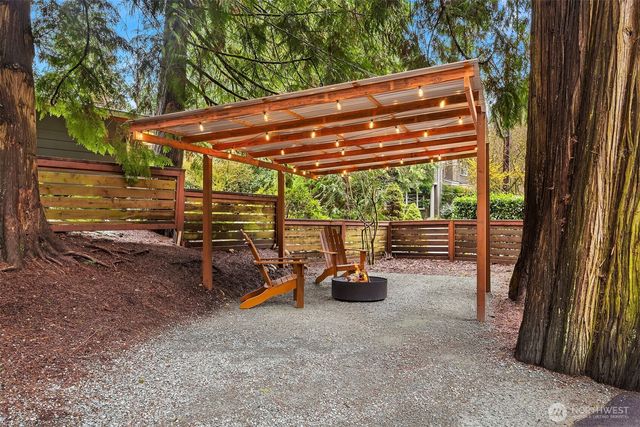 2705 107th Avenue SE, Beaux Arts, WA 98004