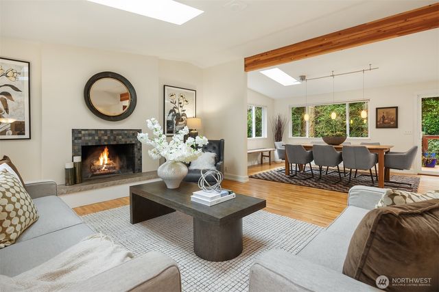 2705 107th Avenue SE, Beaux Arts, WA 98004