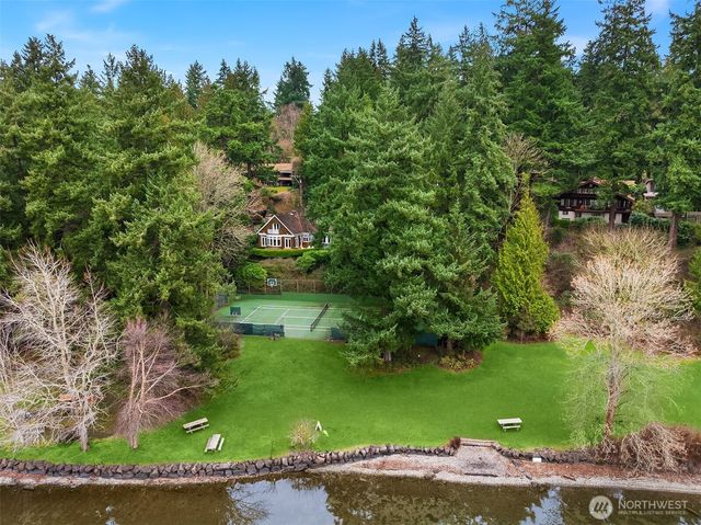 2705 107th Avenue SE, Beaux Arts, WA 98004