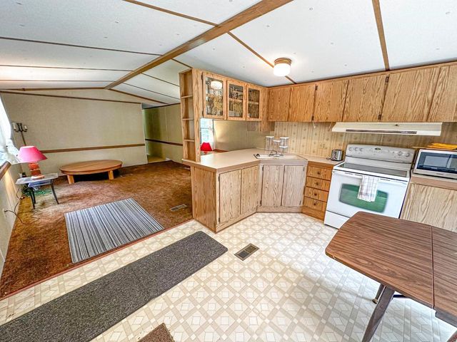 N8919 ISLAND ROAD, Phillips, WI 54555