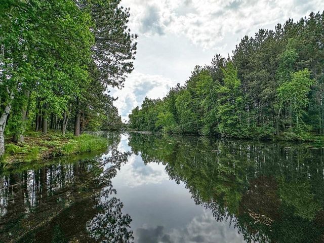 N8919 ISLAND ROAD, Phillips, WI 54555