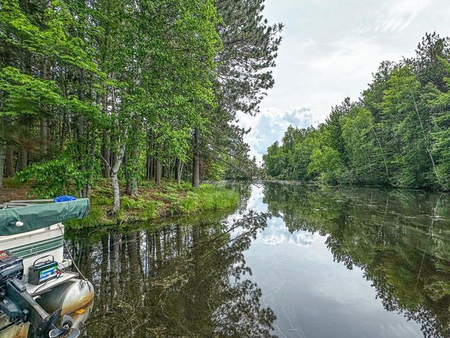 N8919 ISLAND ROAD, Phillips, WI 54555