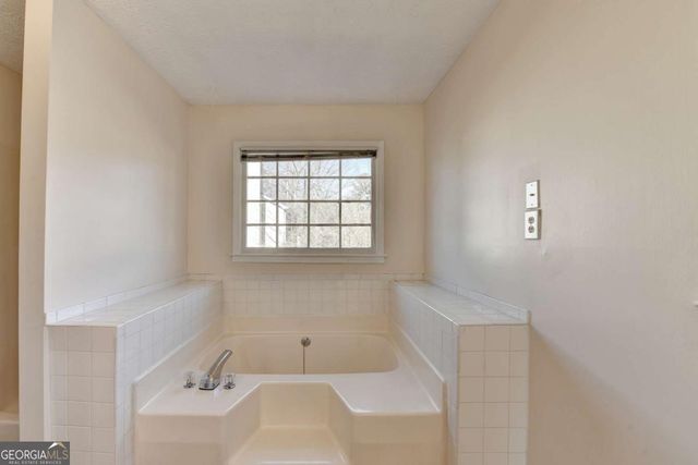 3945 Genoa Court, Duluth, GA 30096