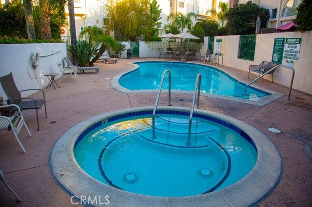 5420 Sylmar Avenue 105, Sherman Oaks, CA 91401