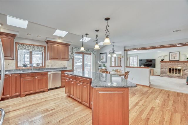 1164 Woodbridge Lane, Webster, NY 14580