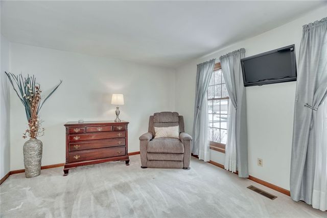 1164 Woodbridge Lane, Webster, NY 14580