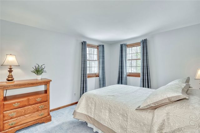 1164 Woodbridge Lane, Webster, NY 14580