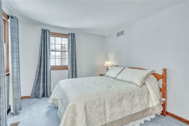 1164 Woodbridge Lane, Webster, NY 14580