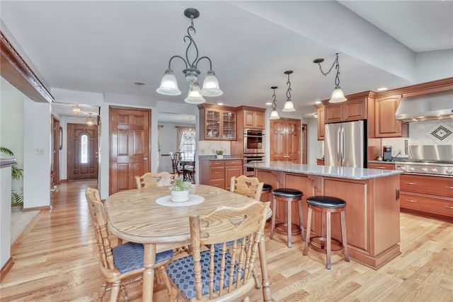 1164 Woodbridge Lane, Webster, NY 14580