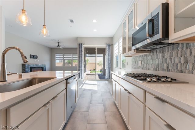 9940 Heather Moore Avenue, Las Vegas, NV 89166