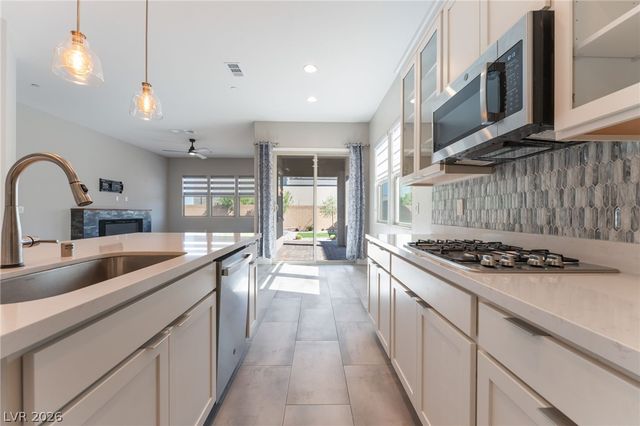 9940 Heather Moore Avenue, Las Vegas, NV 89166