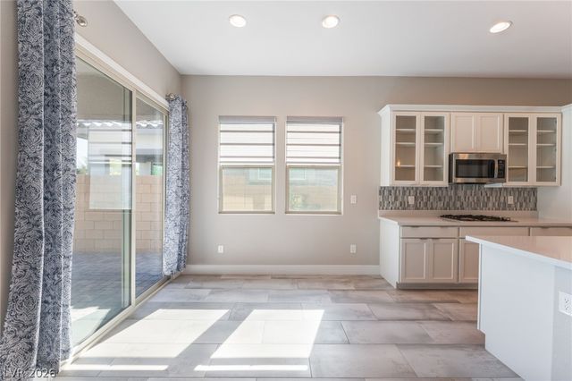 9940 Heather Moore Avenue, Las Vegas, NV 89166