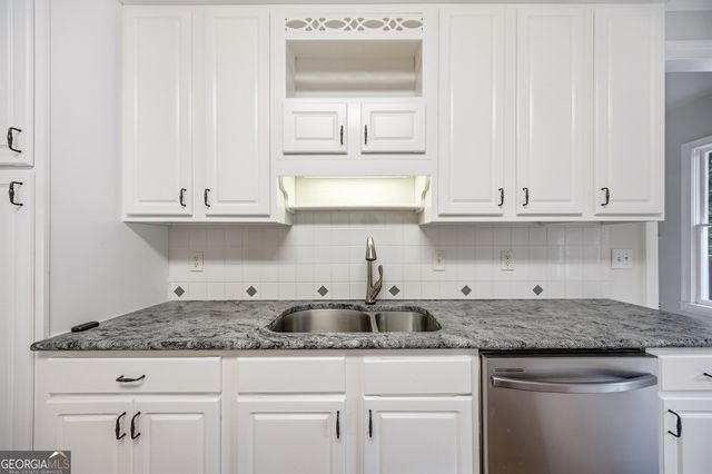 2068 Tribble View Way, Lawrenceville, GA 30045