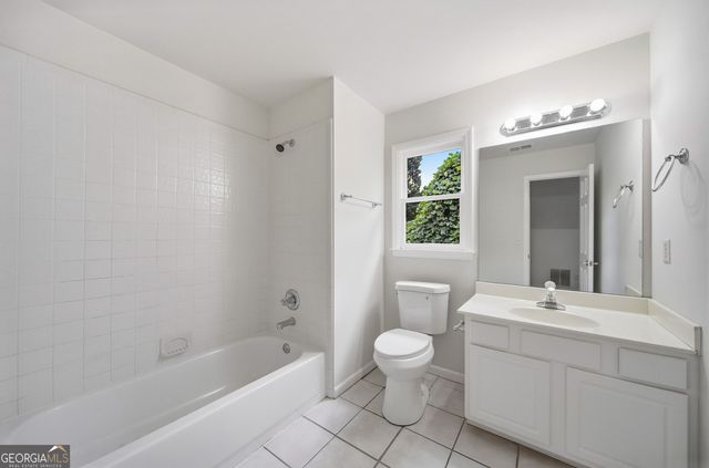 2068 Tribble View Way, Lawrenceville, GA 30045