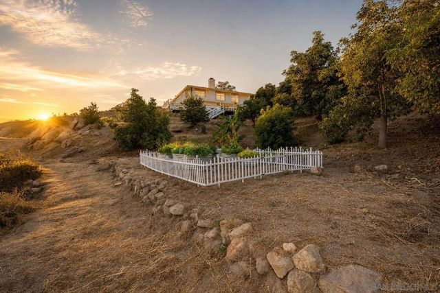 1721 Wild Acres, Vista, CA 92084