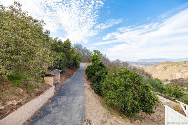 1721 Wild Acres, Vista, CA 92084