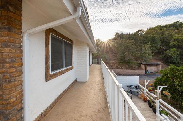 1721 Wild Acres, Vista, CA 92084