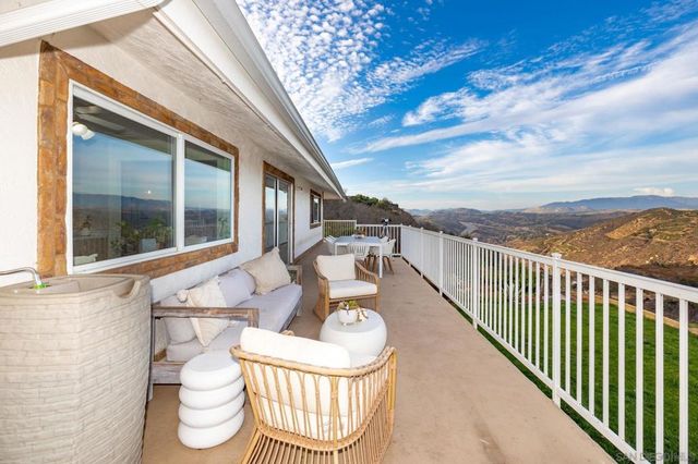 1721 Wild Acres, Vista, CA 92084