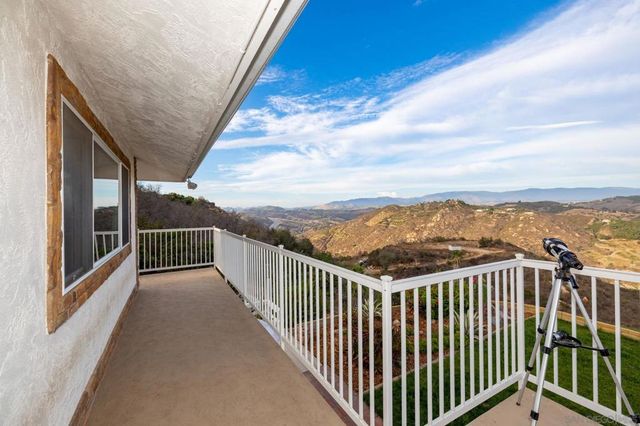 1721 Wild Acres, Vista, CA 92084