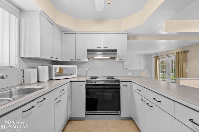 22030 Marter Road, Saint Clair Shores, MI 48080
