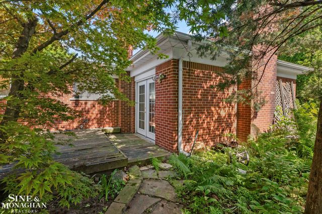 22030 Marter Road, Saint Clair Shores, MI 48080