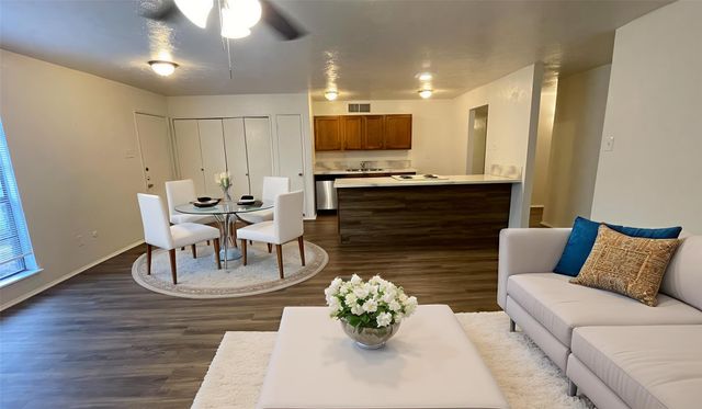 6813 Newcastle Place, North Richland Hills, TX 76182