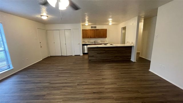 6813 Newcastle Place, North Richland Hills, TX 76182