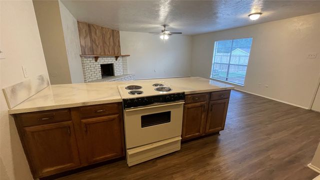 6813 Newcastle Place, North Richland Hills, TX 76182