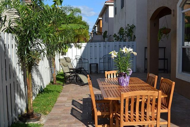 3775 SW 50th Street, Fort Lauderdale, FL 33312