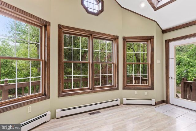 120 YATES STREET, Mount Holly Springs, PA 17065
