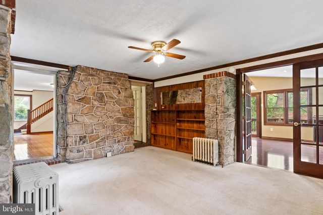 120 YATES STREET, Mount Holly Springs, PA 17065