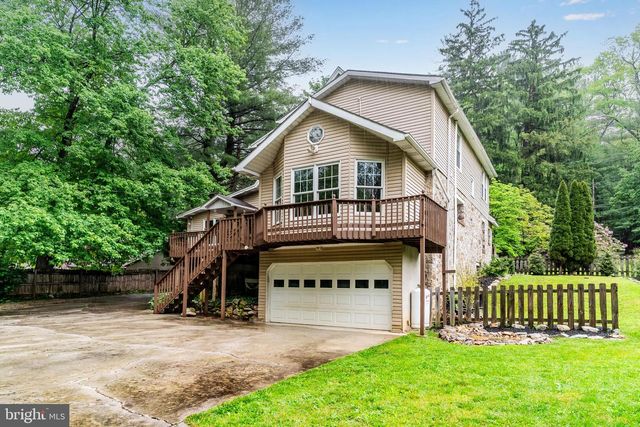 120 YATES STREET, Mount Holly Springs, PA 17065
