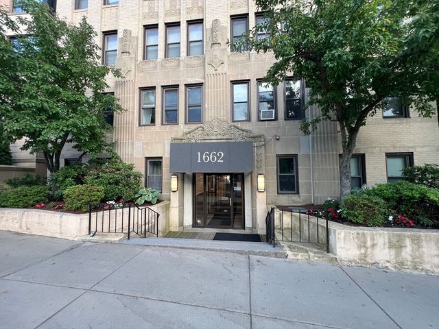 1662 Commonwealth Ave. 45, Boston, MA 02135