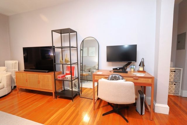 1662 Commonwealth Ave. 45, Boston, MA 02135