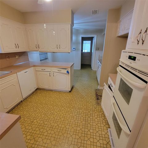 5718 Burlinghall Drive, Houston, TX 77035