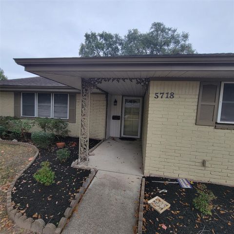 5718 Burlinghall Drive, Houston, TX 77035