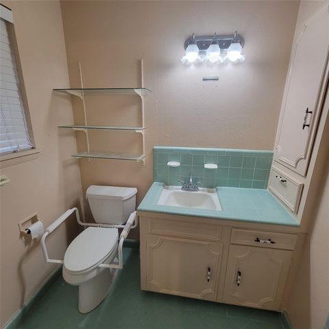 5718 Burlinghall Drive, Houston, TX 77035