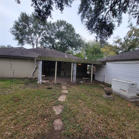 5718 Burlinghall Drive, Houston, TX 77035