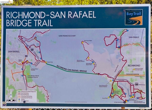 220 Lakeshore Ct, Richmond, CA 94804