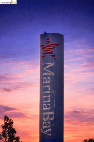 220 Lakeshore Ct, Richmond, CA 94804