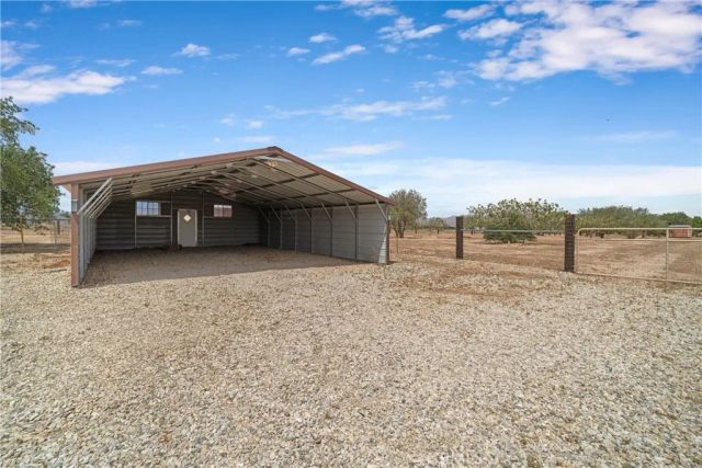 7435 Poppy, California City, CA 93505