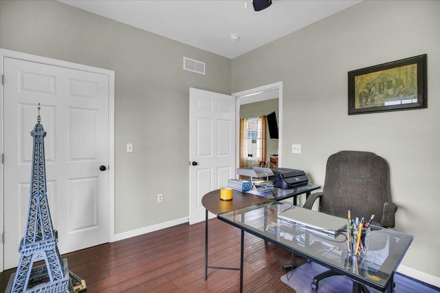 48 Nightingale Circle, Camargo, IL 61919