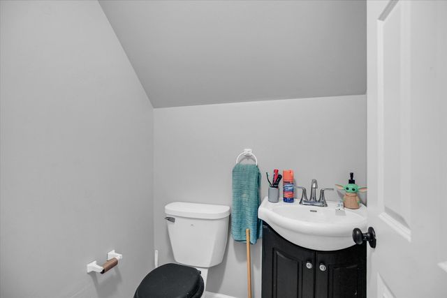 48 Nightingale Circle, Camargo, IL 61919