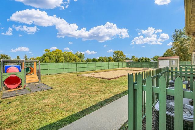 48 Nightingale Circle, Camargo, IL 61919